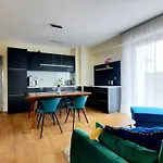 Comfort A102 Two Bedrooms Sea View 10th Floor Parking Free