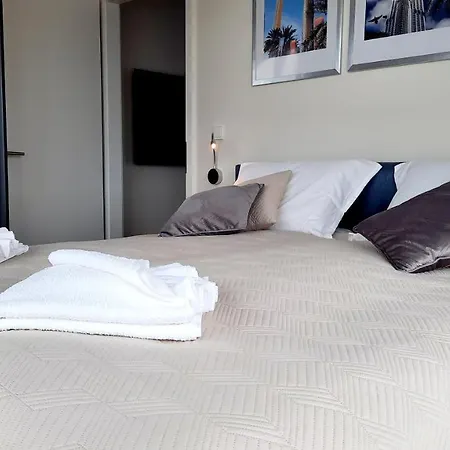 Comfort A102 Sea View 10th Floor Parking Free 아파트 미엥지즈드로예