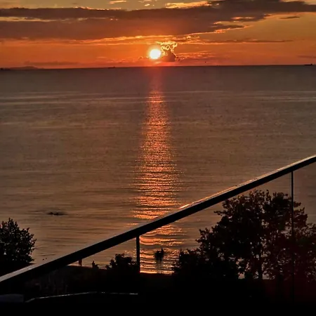 Διαμέρισμα Comfort A102 Sea View 10th Floor Parking Free *