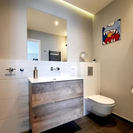 Comfort A102 Two Bedrooms Sea View 10th Floor Parking Free شقة *